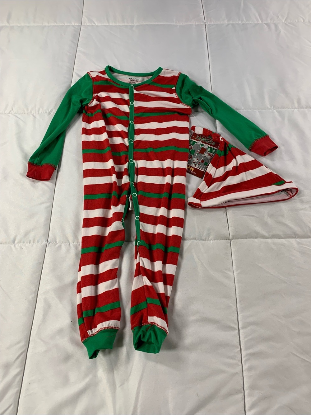 New FAMMY JAMMIES onesie with matching hat Size 18-24M